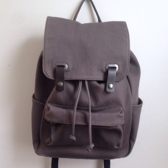 everlane twill snap backpack